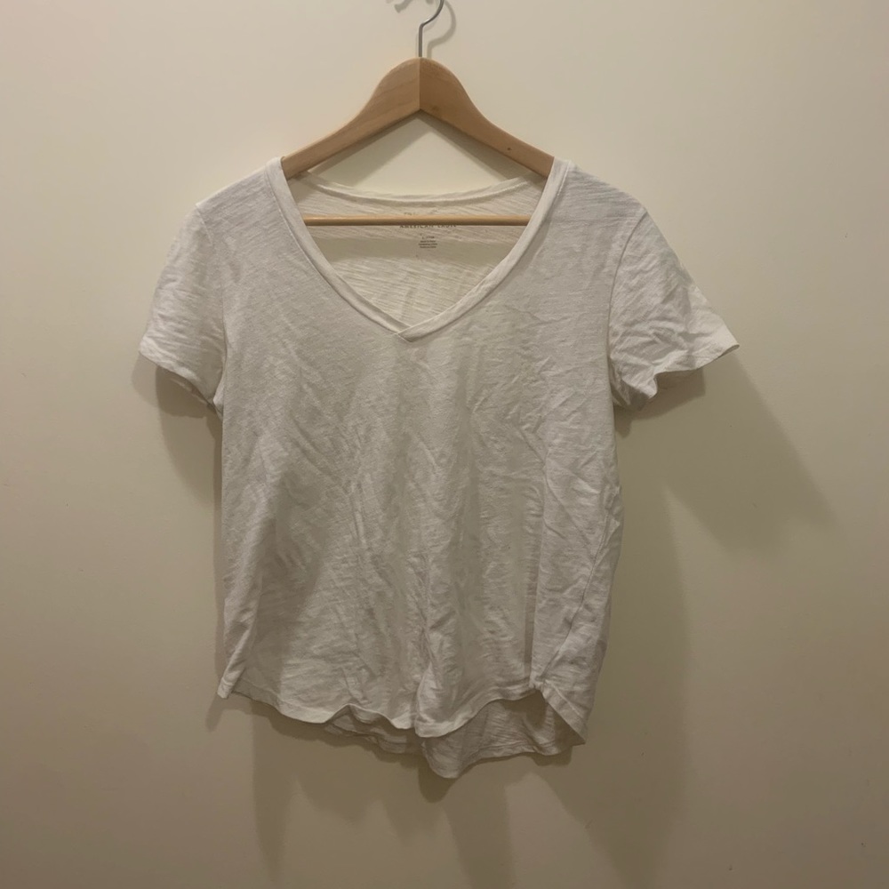 White American Eagle V-Neck